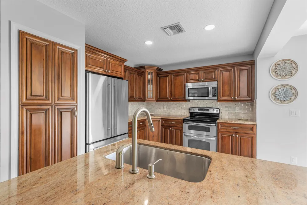 12715 Kingsway Road Wellington, FL 33414
