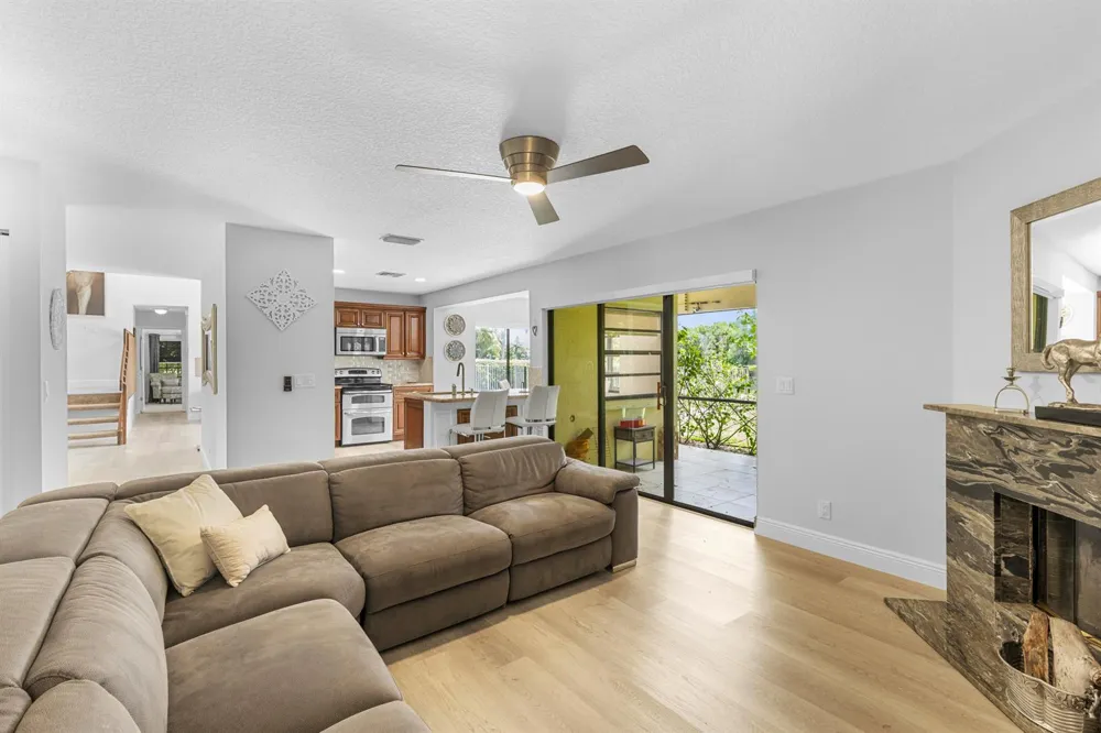 12715 Kingsway Road Wellington, FL 33414