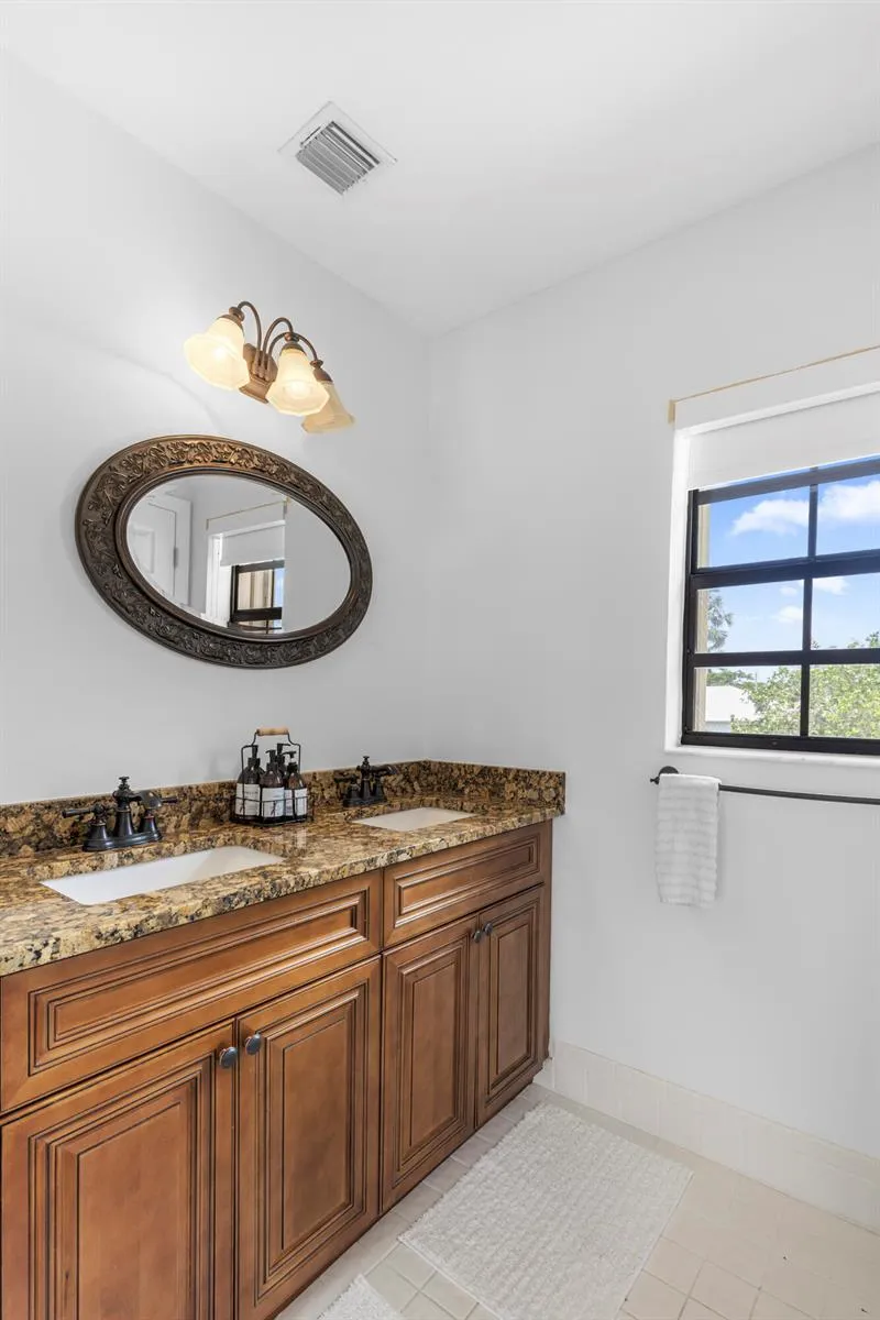 12715 Kingsway Road Wellington, FL 33414