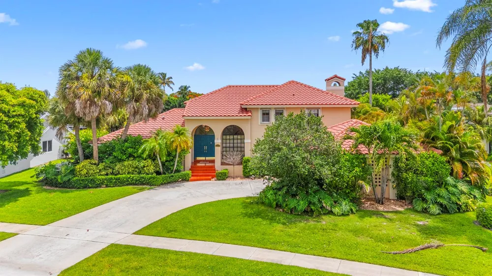 12715 Kingsway Road Wellington, FL 33414