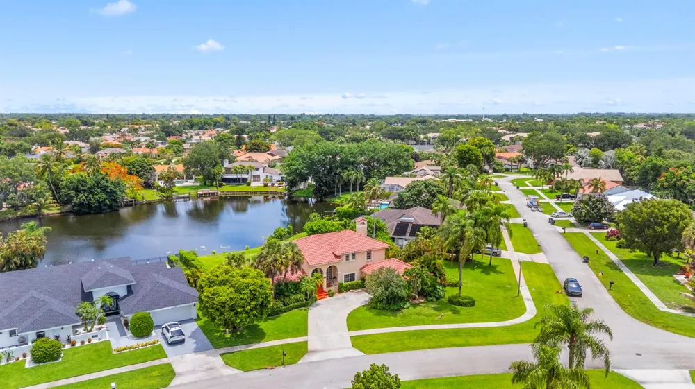 12715 Kingsway Road Wellington, FL 33414