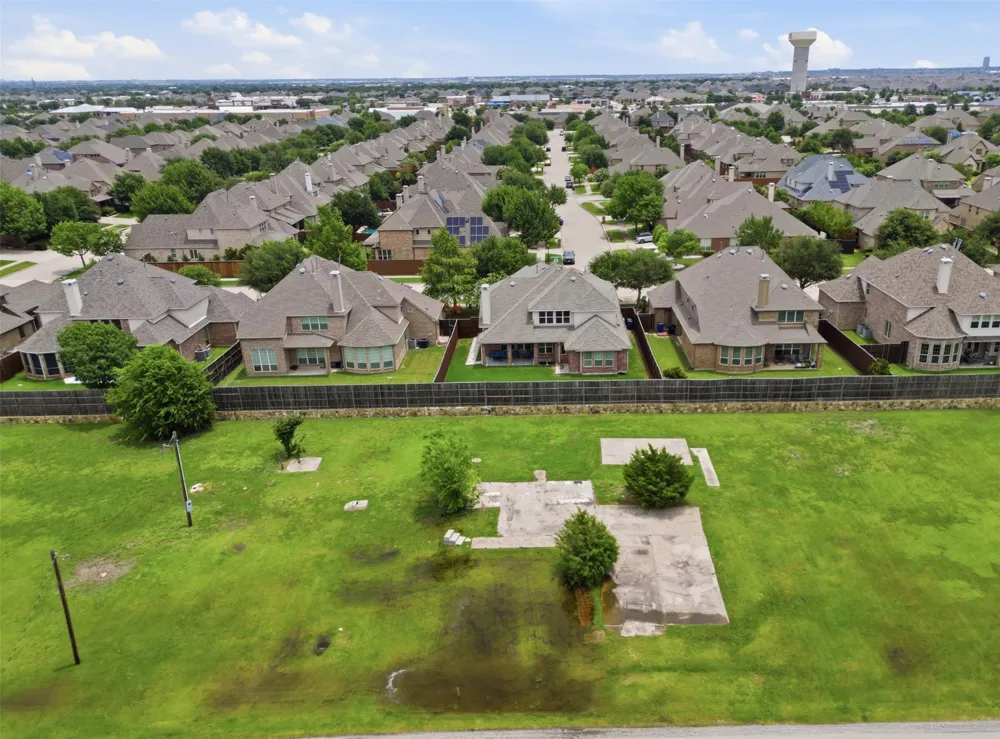 7565 Lake Trails Drive Frisco, TX 75036