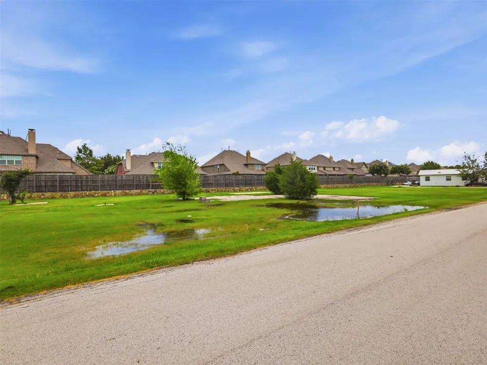 7565 Lake Trails Drive Frisco, TX 75036