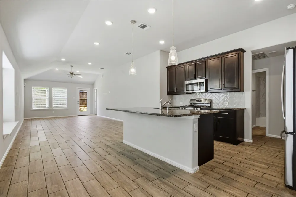 14009 Danesdale Drive Pilot Point, TX 76258