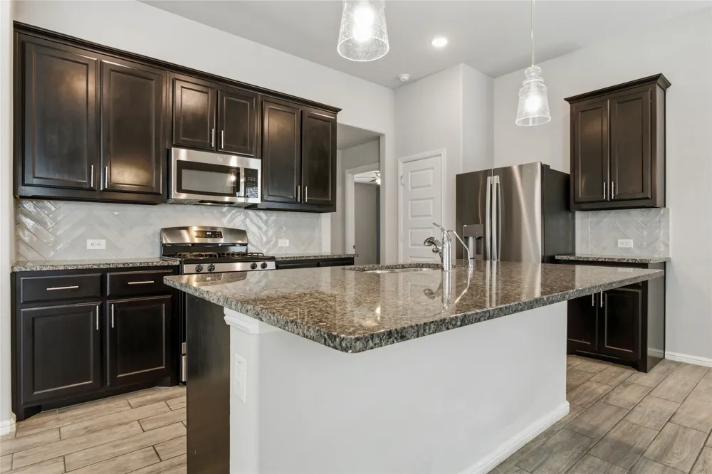 14009 Danesdale Drive Pilot Point, TX 76258