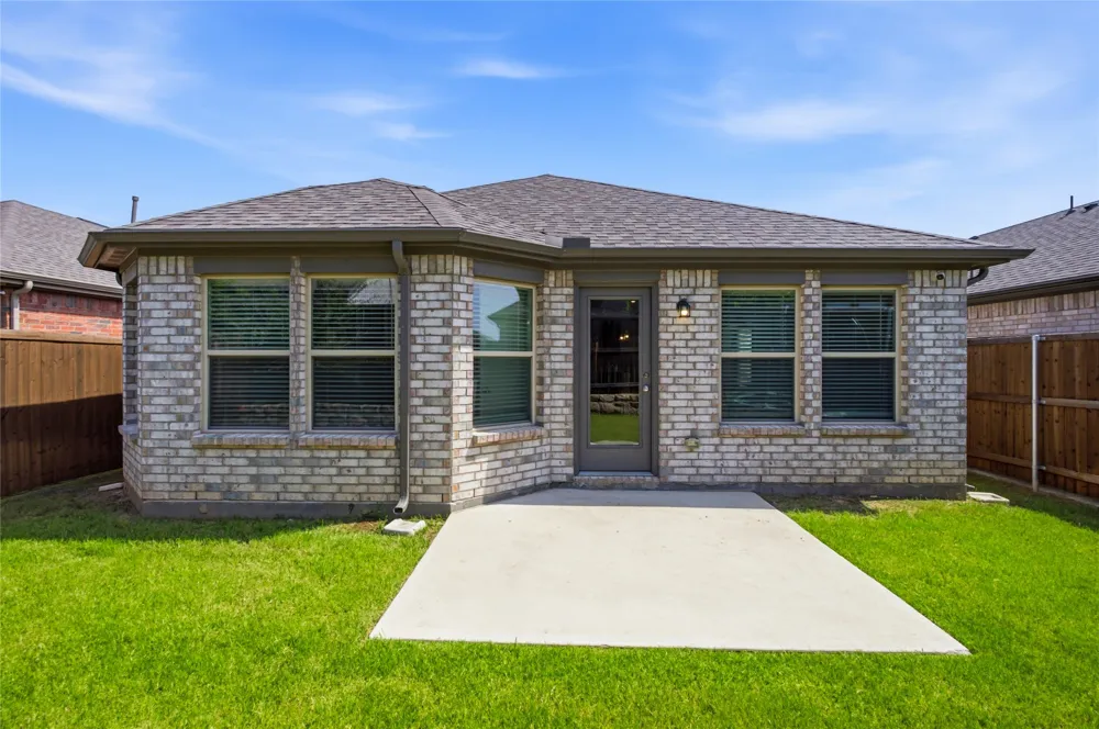 14009 Danesdale Drive Pilot Point, TX 76258