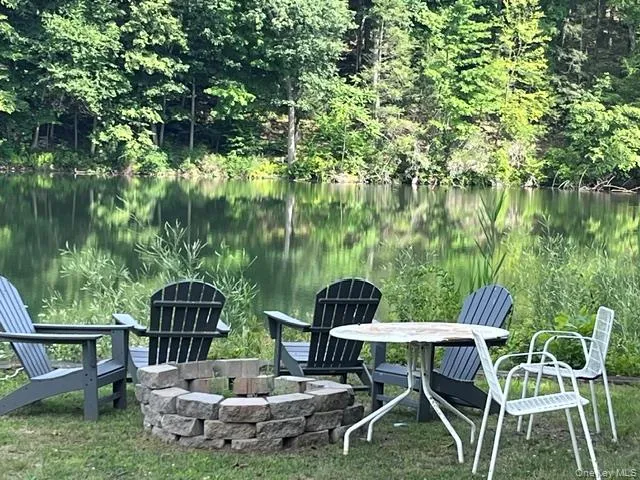 45 Willow Lake Drive Holmes, NY 12531