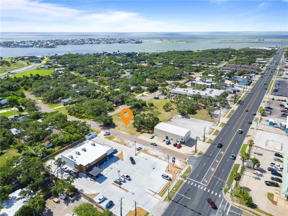 2220 Hwy 35 Rockport, TX 78382