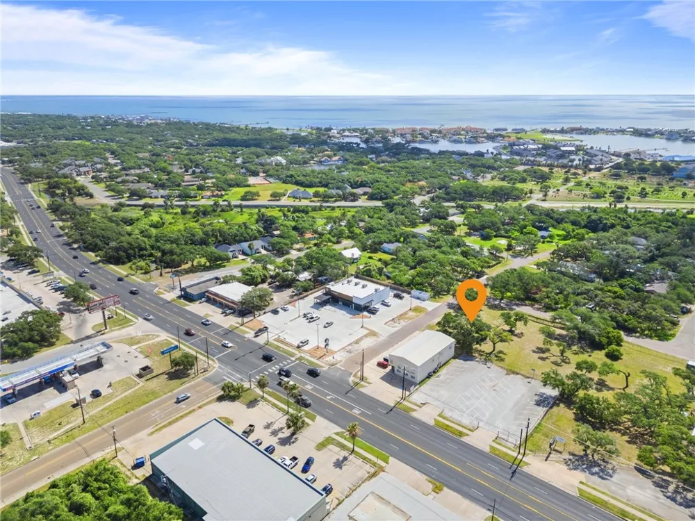 2220 Hwy 35 Rockport, TX 78382