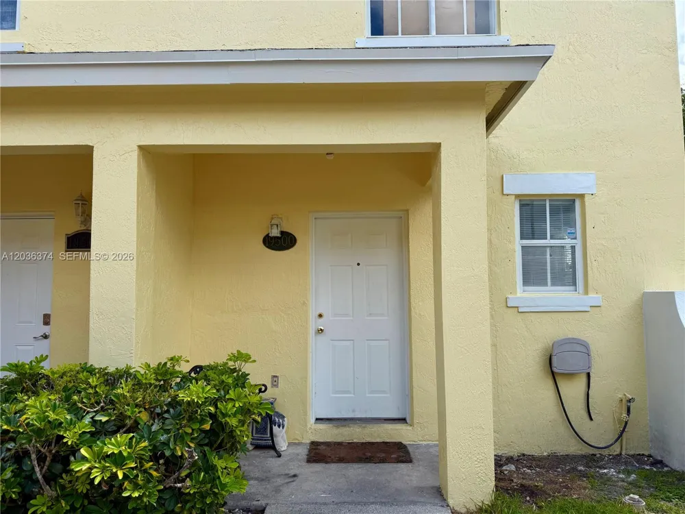 19500 SW 103rd Ct #1-9 Cutler Bay, FL 33157
