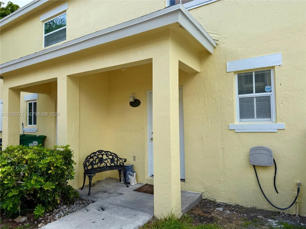 19500 SW 103rd Ct #1-9 Cutler Bay, FL 33157