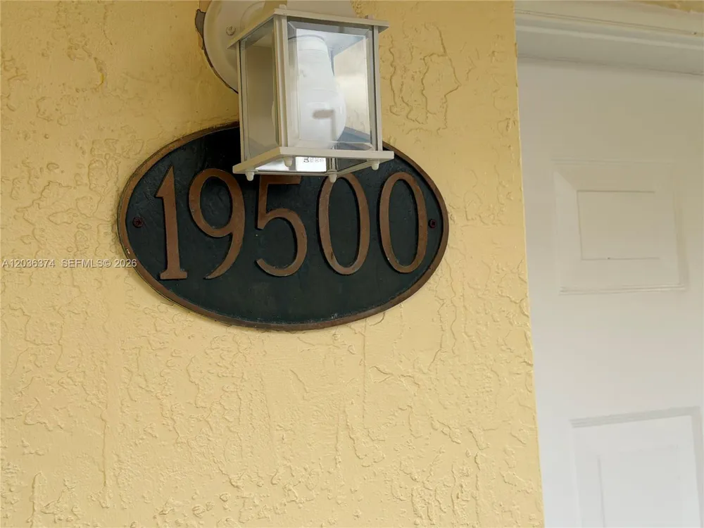 19500 SW 103rd Ct #1-9 Cutler Bay, FL 33157