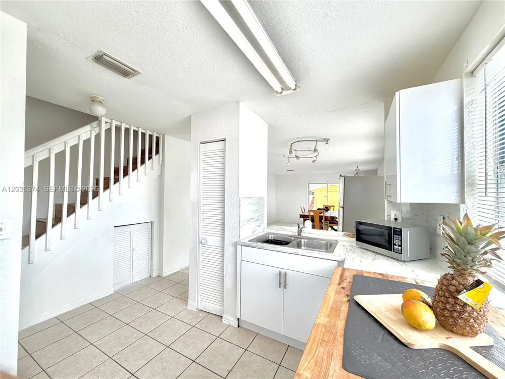 19500 SW 103rd Ct #1-9 Cutler Bay, FL 33157