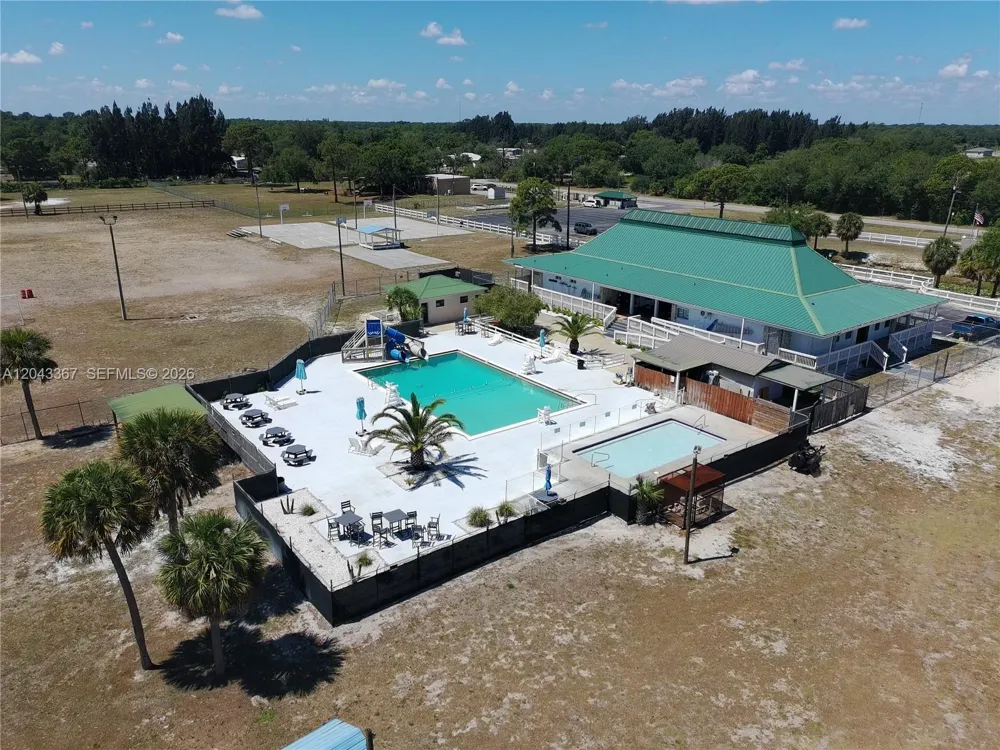 133 Hunting Club Ave Clewiston, FL 33440