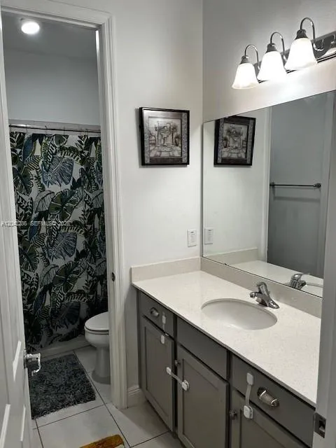 3855 Carrick Bend Dr Kissimmee, FL 34746