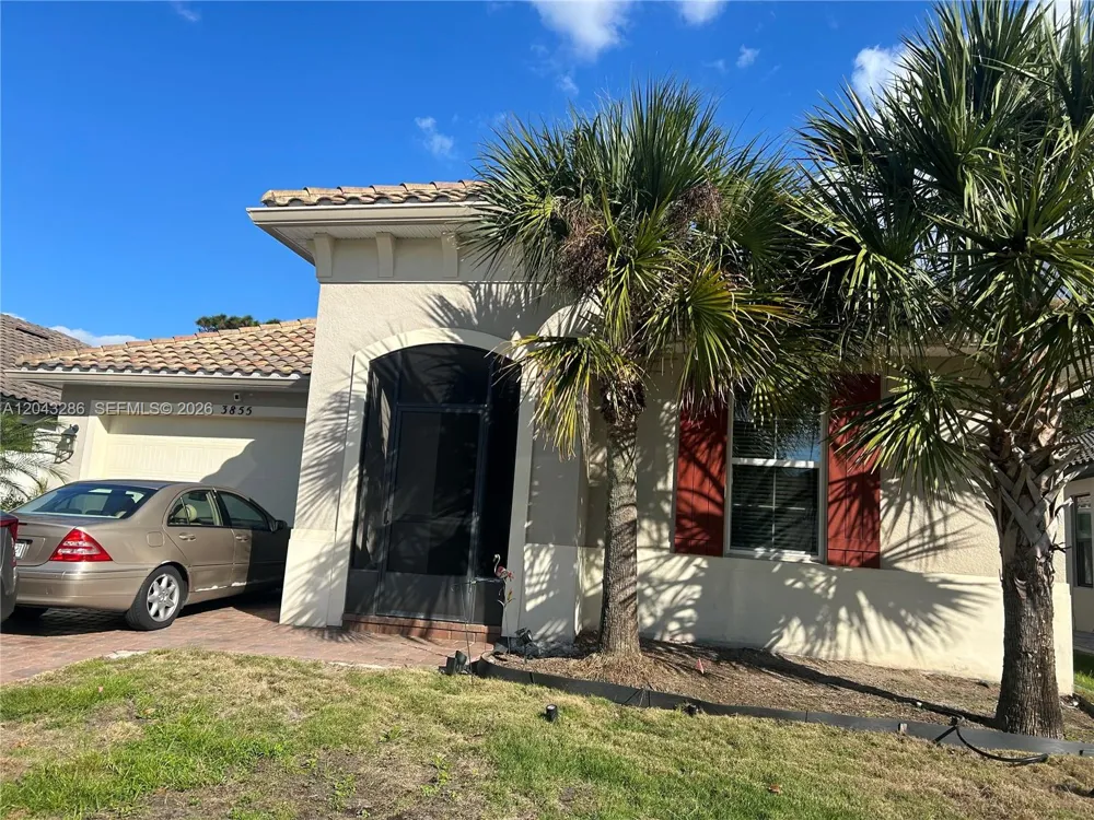 3855 Carrick Bend Dr Kissimmee, FL 34746