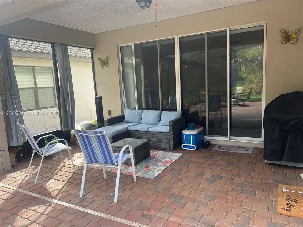 3855 Carrick Bend Dr Kissimmee, FL 34746