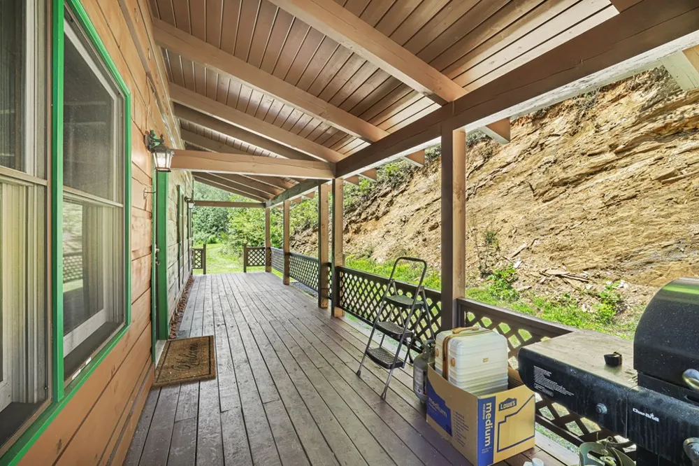 Round Hill Road Bryson City, NC 28713