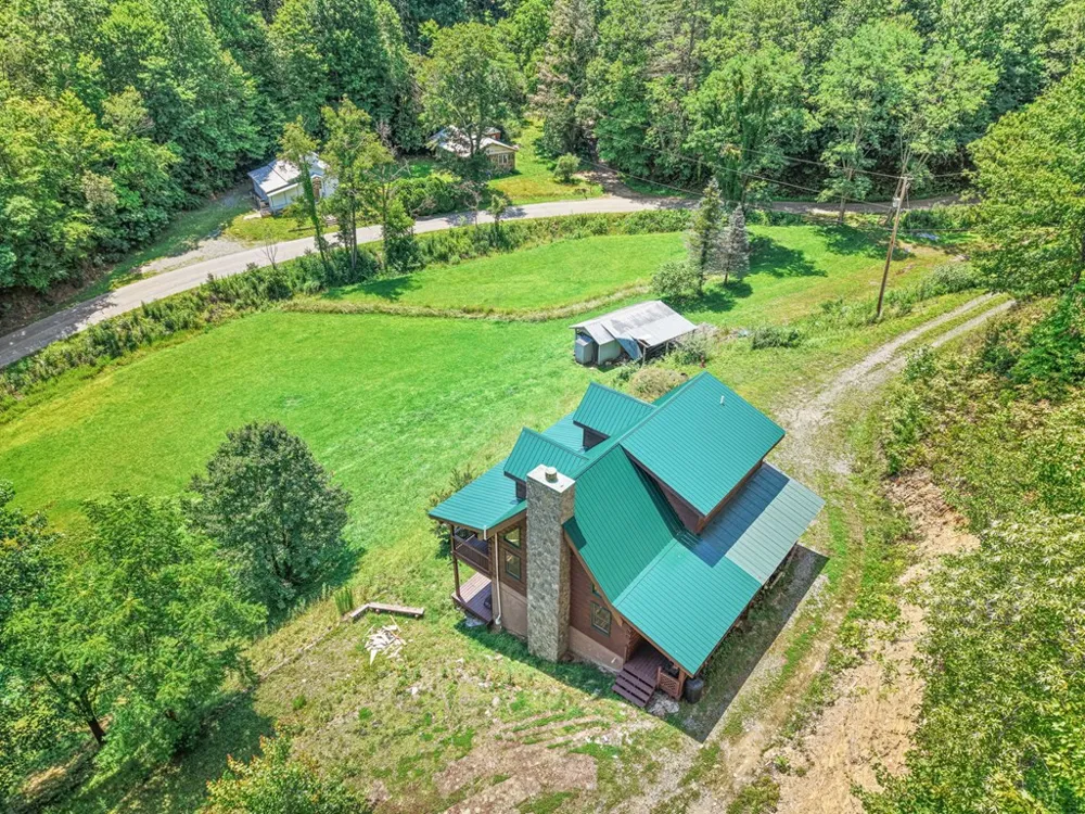 Round Hill Road Bryson City, NC 28713