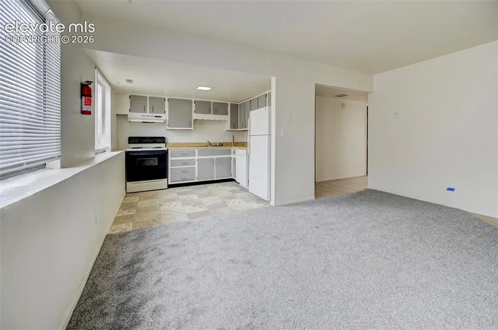 5560 Bowden Loop Colorado Springs, CO 80915