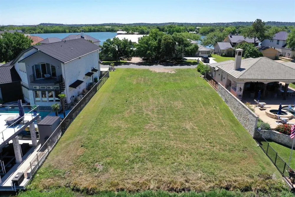 29034 Wennmohs Place Horseshoe Bay, TX 78657
