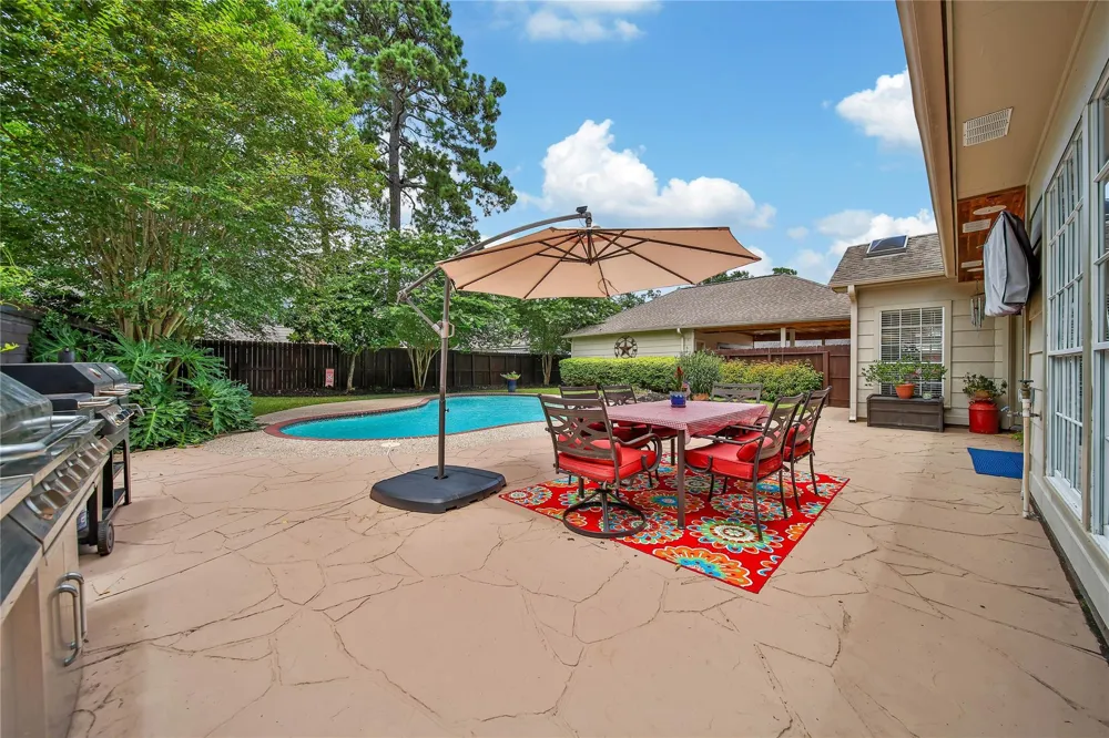 1702 Seven Maples Drive Kingwood, TX 77345