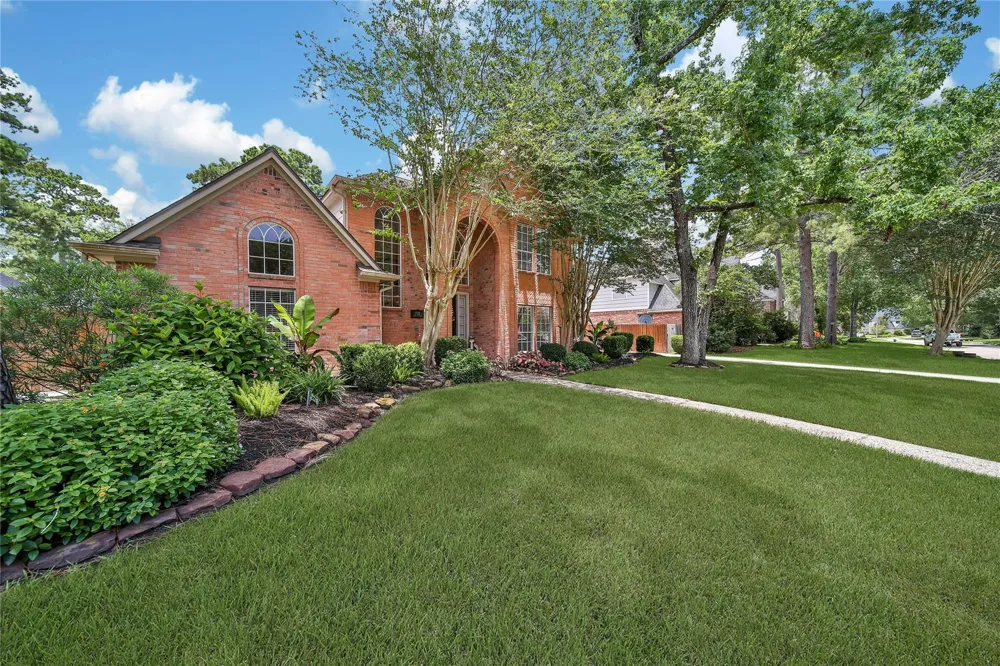 1702 Seven Maples Drive Kingwood, TX 77345
