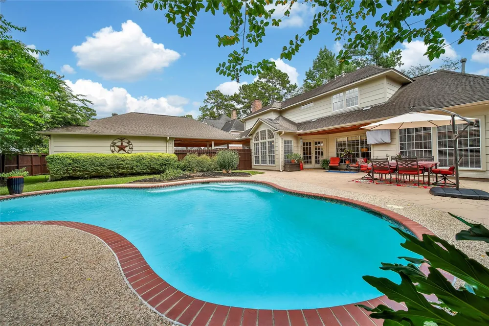 1702 Seven Maples Drive Kingwood, TX 77345