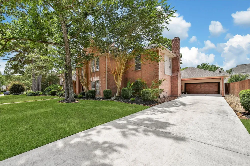 1702 Seven Maples Drive Kingwood, TX 77345