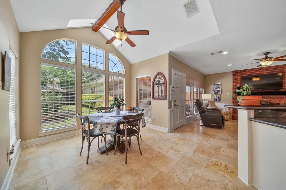 1702 Seven Maples Drive Kingwood, TX 77345
