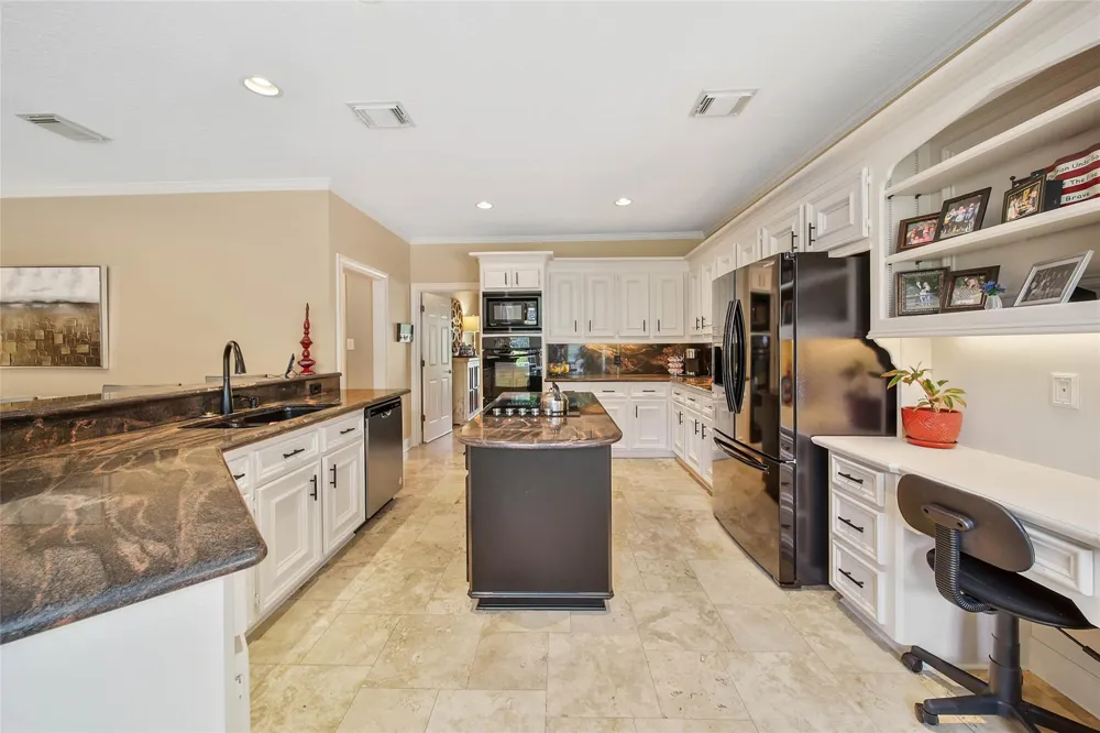 1702 Seven Maples Drive Kingwood, TX 77345