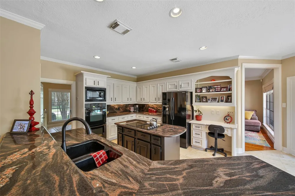 1702 Seven Maples Drive Kingwood, TX 77345