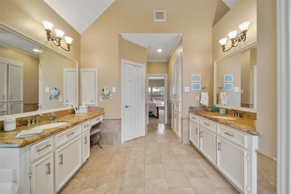 1702 Seven Maples Drive Kingwood, TX 77345