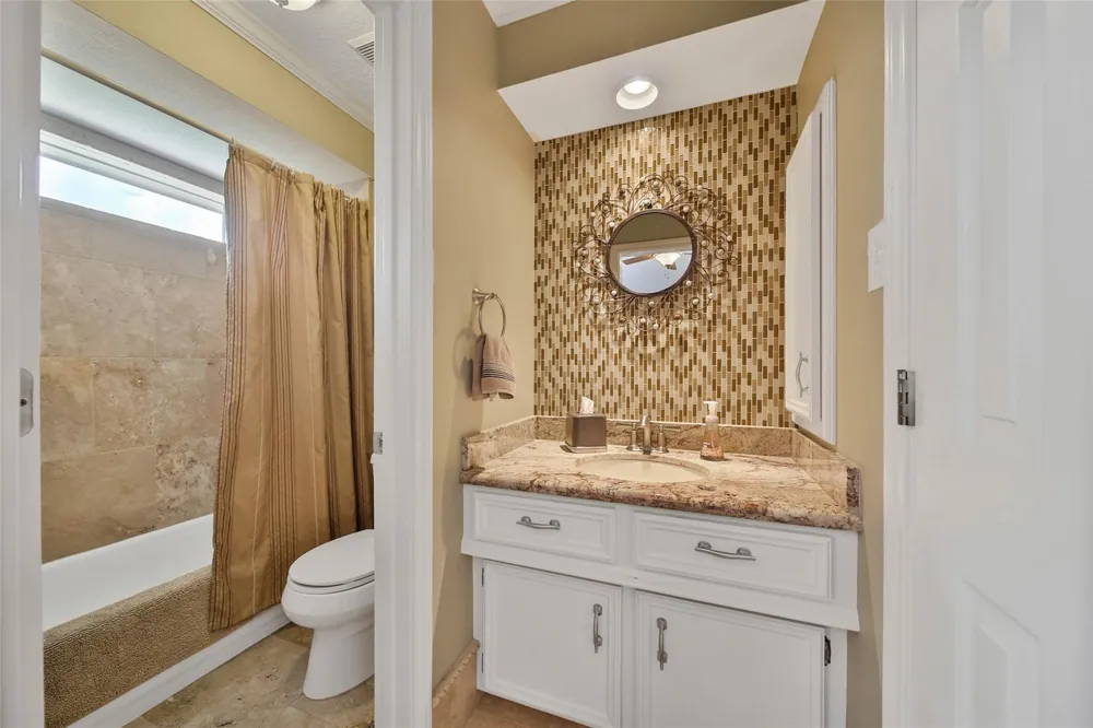 1702 Seven Maples Drive Kingwood, TX 77345