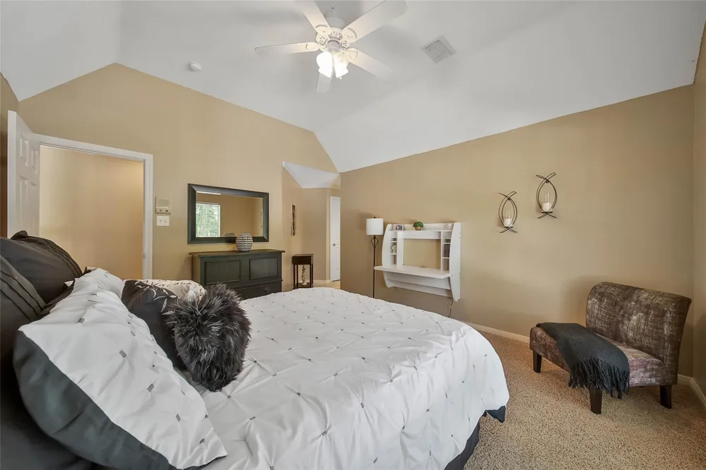 1702 Seven Maples Drive Kingwood, TX 77345