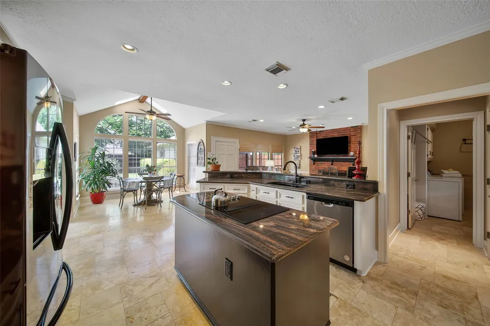 1702 Seven Maples Drive Kingwood, TX 77345