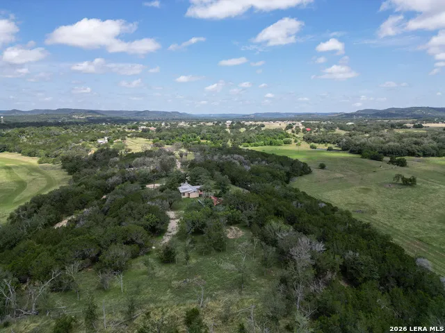 13132 STATE HIGHWAY 16 N Medina, TX 78055
