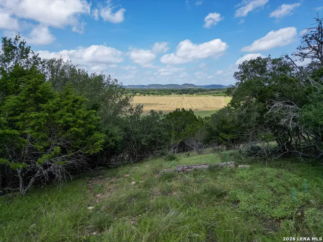 13132 STATE HIGHWAY 16 N Medina, TX 78055