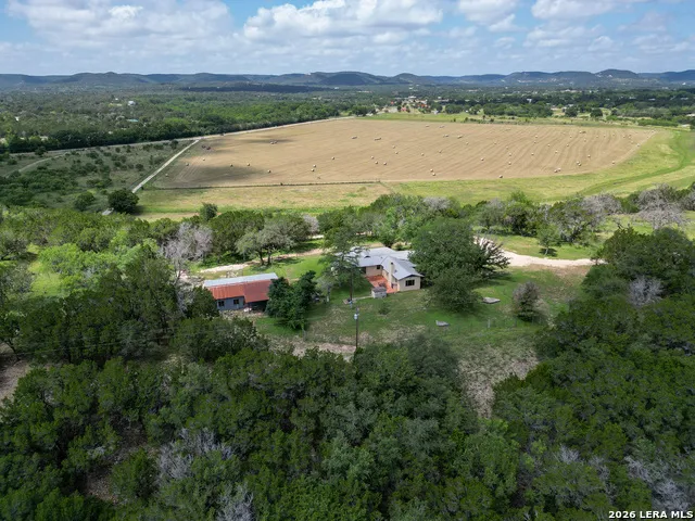 13132 STATE HIGHWAY 16 N Medina, TX 78055