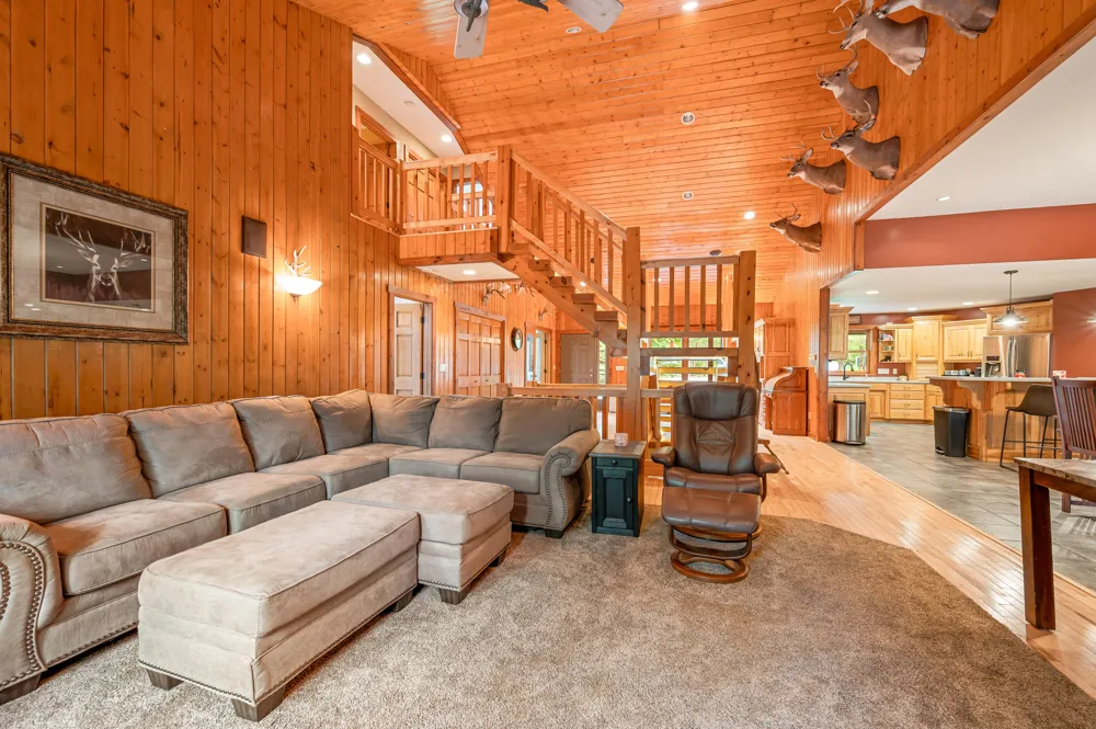 10810 Ingersoll Drive Howard City, MI 49329