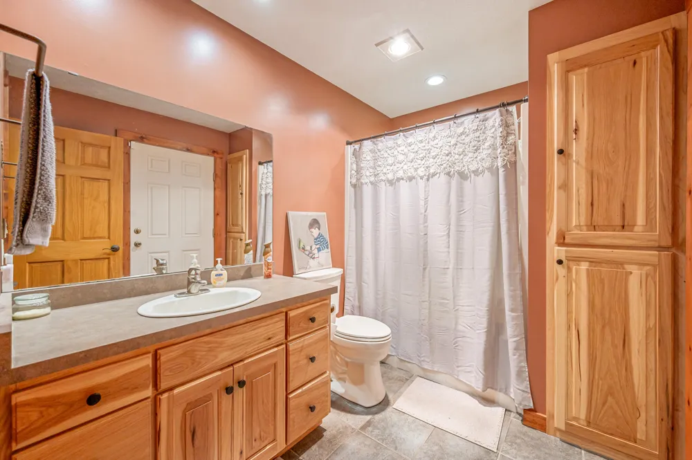10810 Ingersoll Drive Howard City, MI 49329