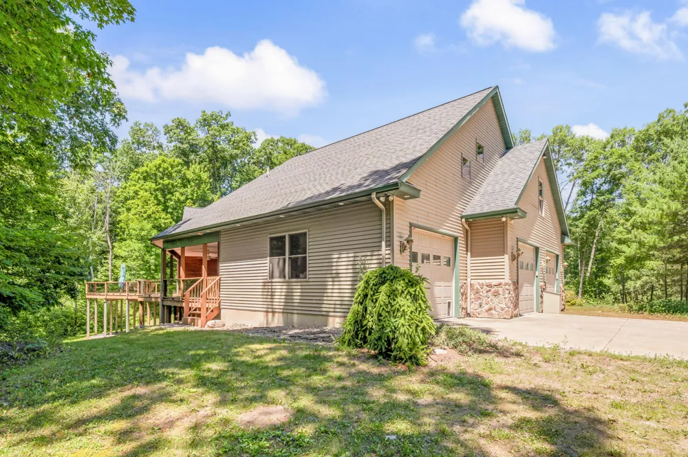 10810 Ingersoll Drive Howard City, MI 49329