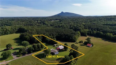 1075 Atkins Lane
