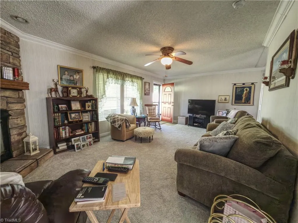 1075 Atkins Lane Pinnacle, NC 27043