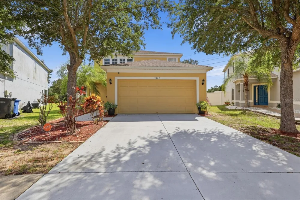 7902 CARRIAGE POINTE DR Gibsonton, FL 33534