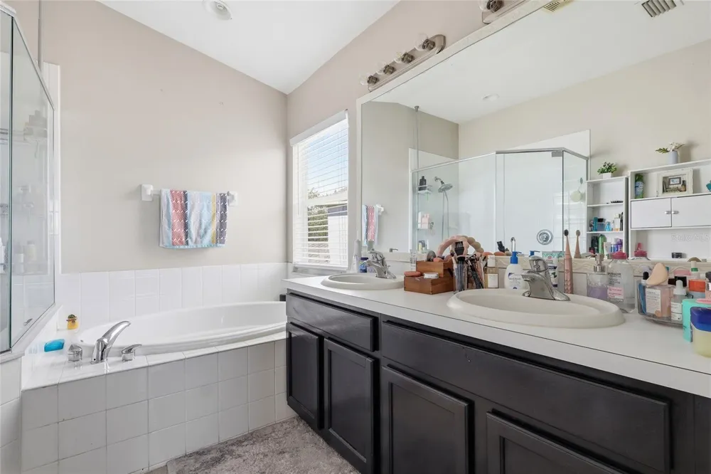 7902 CARRIAGE POINTE DR Gibsonton, FL 33534
