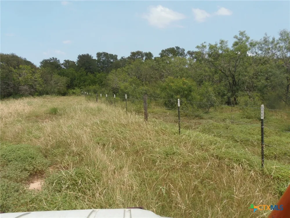 90 Romberg Road Dale, TX 78616