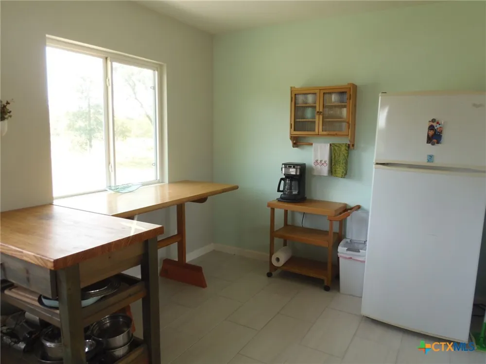 90 Romberg Road Dale, TX 78616