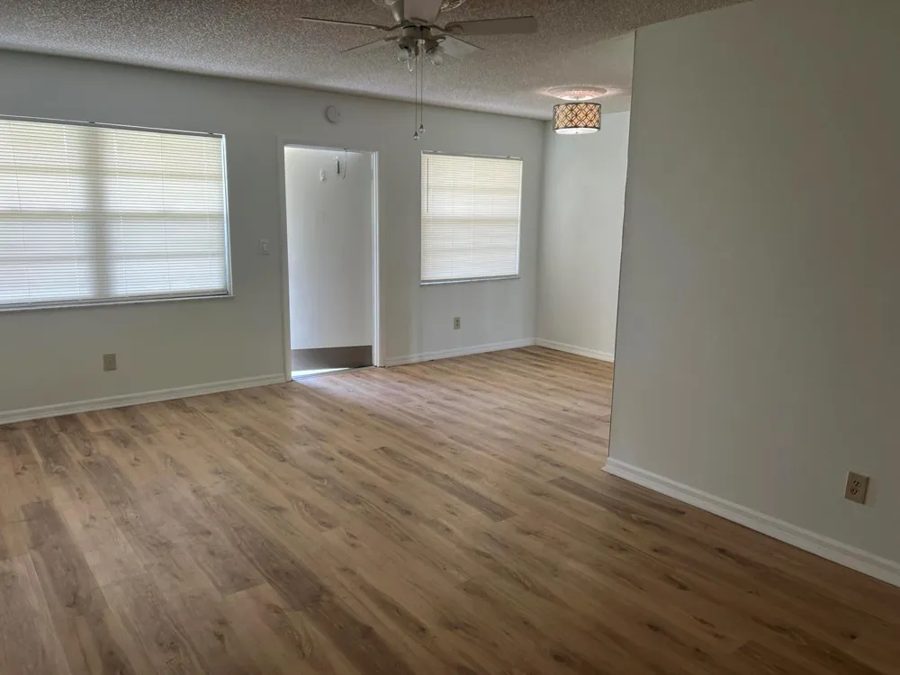 98 Spring Lake Drive #103 Vero Beach, FL 32962