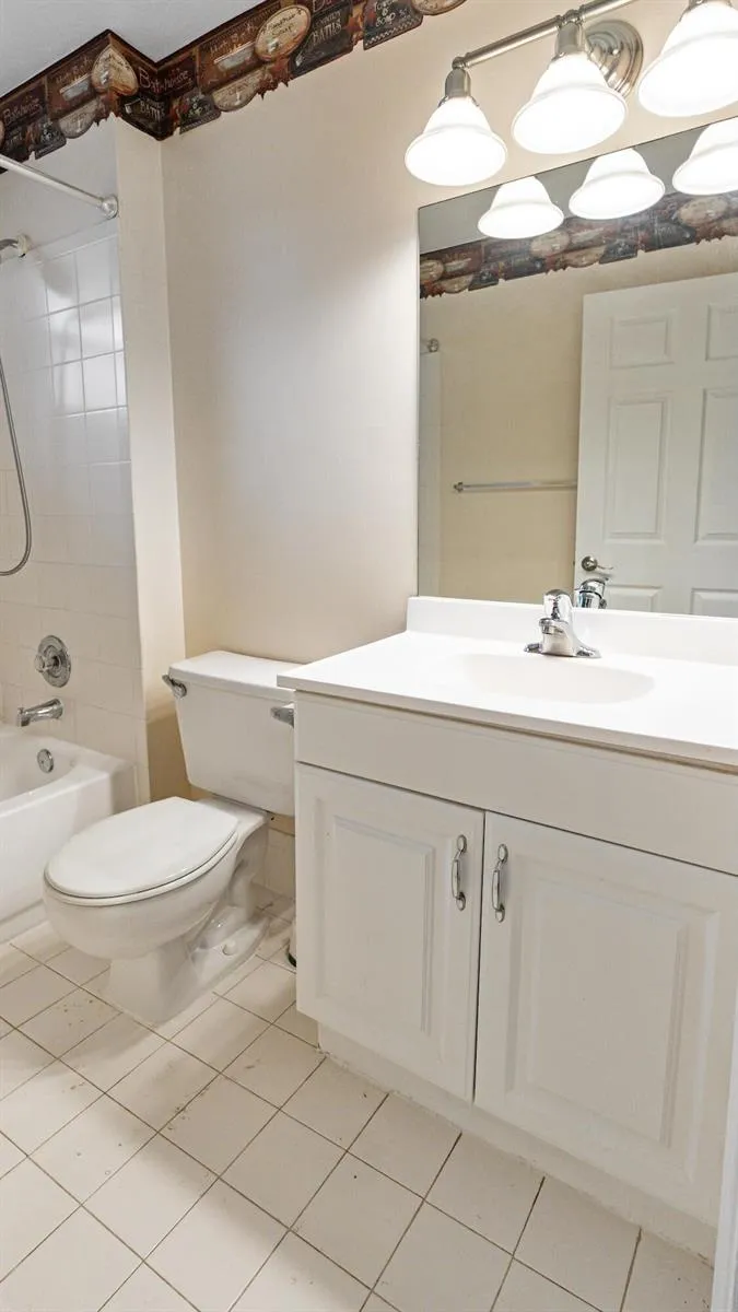 570 Woodgate Circle #A Sunrise, FL 33326
